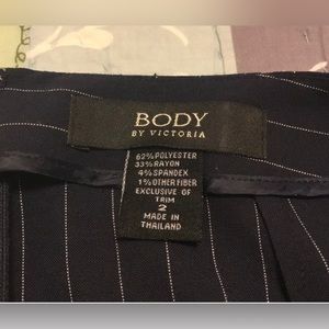 Victoria secret, pencil striped skirt. Great condition. Size 2